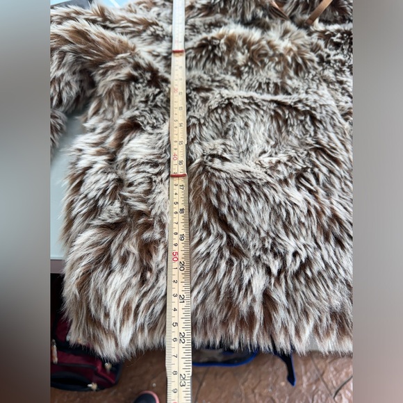 NWT UGG Kali Faux Fur Jacket Beachwood Size L Cozy Luxe - Picture 10 of 11